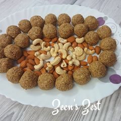 A picture of Dry Fruits Laddoos.