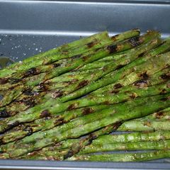 A picture of Quick and Easy Grilled Green Asparagus.