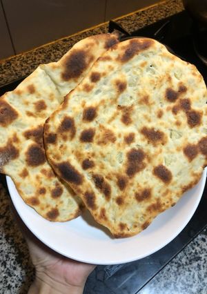 Hình của món Bánh Naan Khoai tây (Ấn độ).