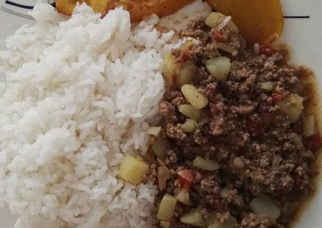 Carne molida con papa