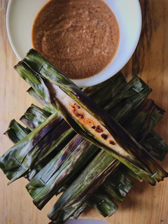 Foto resep OTAK-OTAK IKAN & BUMBU KACANG