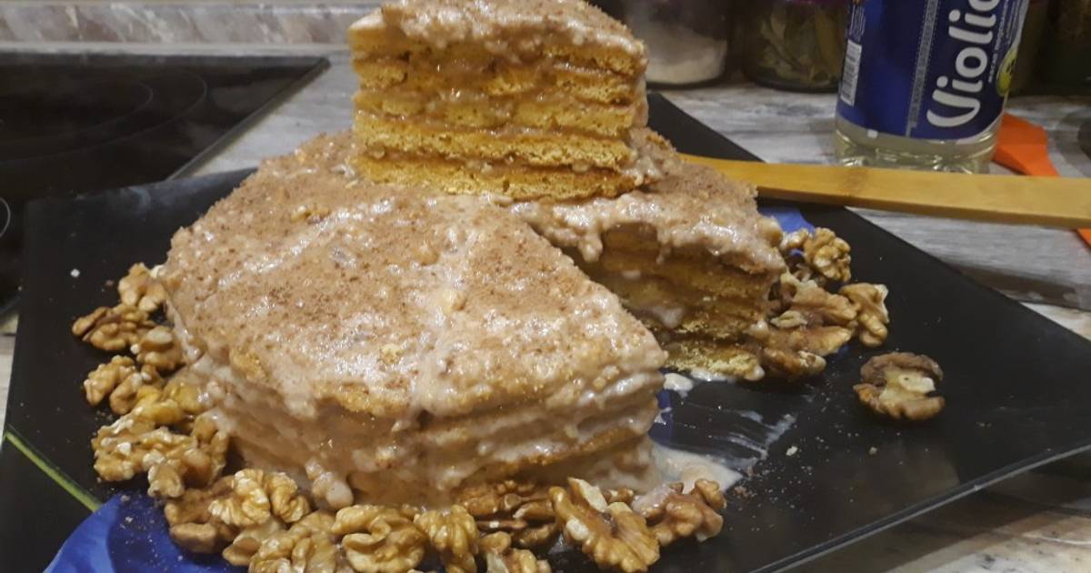 Торт астра с грецким орехом и изюмом