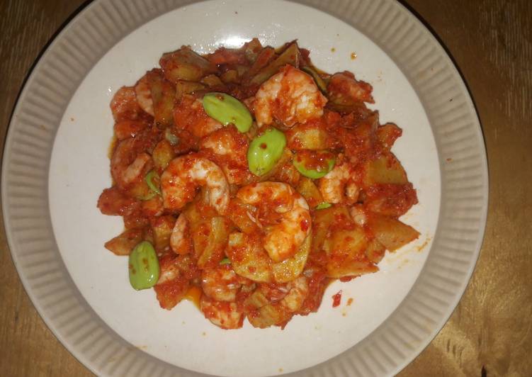 Resep Udang kentang balado#tantanganakhirtahun yang Enak