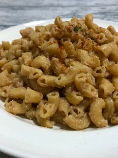 一鍋到底：用營養酵母和椰奶做起司通心粉 的食譜成品照片