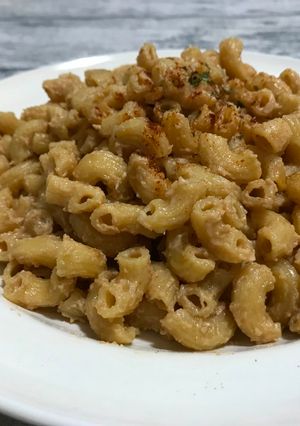 一鍋到底：用營養酵母和椰奶做起司通心粉 的食譜成品照片