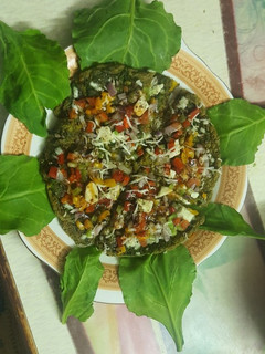 હરીયાળી મલ્ટીગ્રેઈન પીઝા (Hariyali Multigrain Pizza Recipe In Gujarati) રેસીપી મુખ્ય ફોટો
