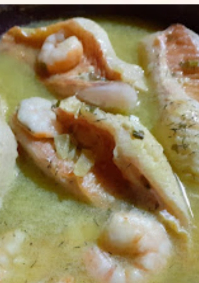 Una foto de Gallineta en salsa
