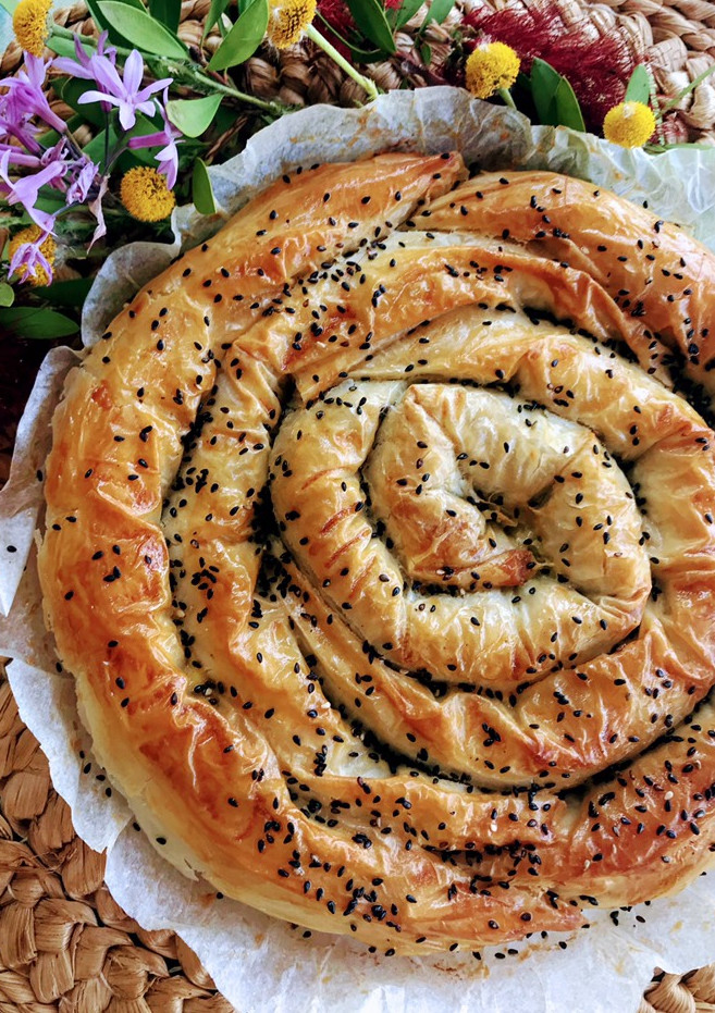 Una foto de Skanopita ( pastelGriego de espinacas)