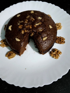 अखरोट आटा केक (akhrot aata cake recipe in Hindi) रेसिपी मुख्य फोटो