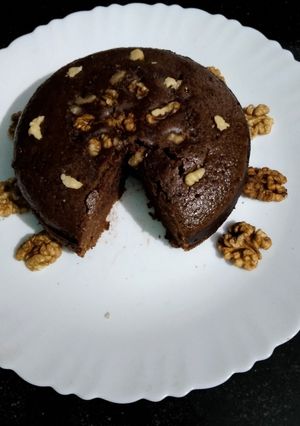 अखरोट आटा केक (akhrot aata cake recipe in Hindi) रेसिपी मुख्य फोटो