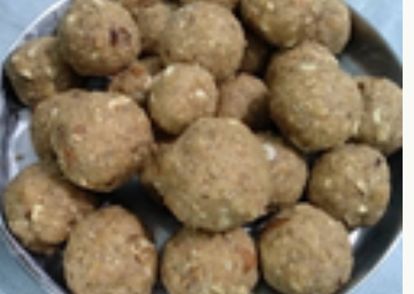 Urad ke laddu (WINTER SPECIAL)