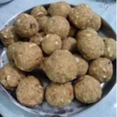 A picture of Urad ke laddu (WINTER SPECIAL).