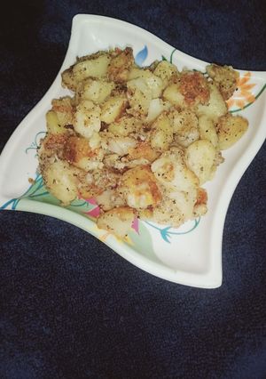 व्रत वाले आलू (Vrat wale aloo recipe in Hindi) रेसिपी मुख्य फोटो