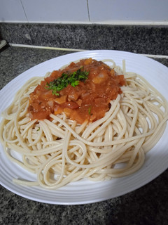 Una foto de Spaghetti en Salsa Tradicional