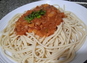 Una foto de Spaghetti en Salsa Tradicional