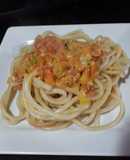 Spagheti con salsa criolla y jamón