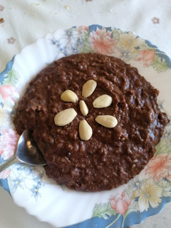 Una foto de Porridge con cacao