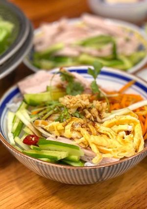 A picture of Five-Color Noodle Salad (Bún trộn ngũ sắc).