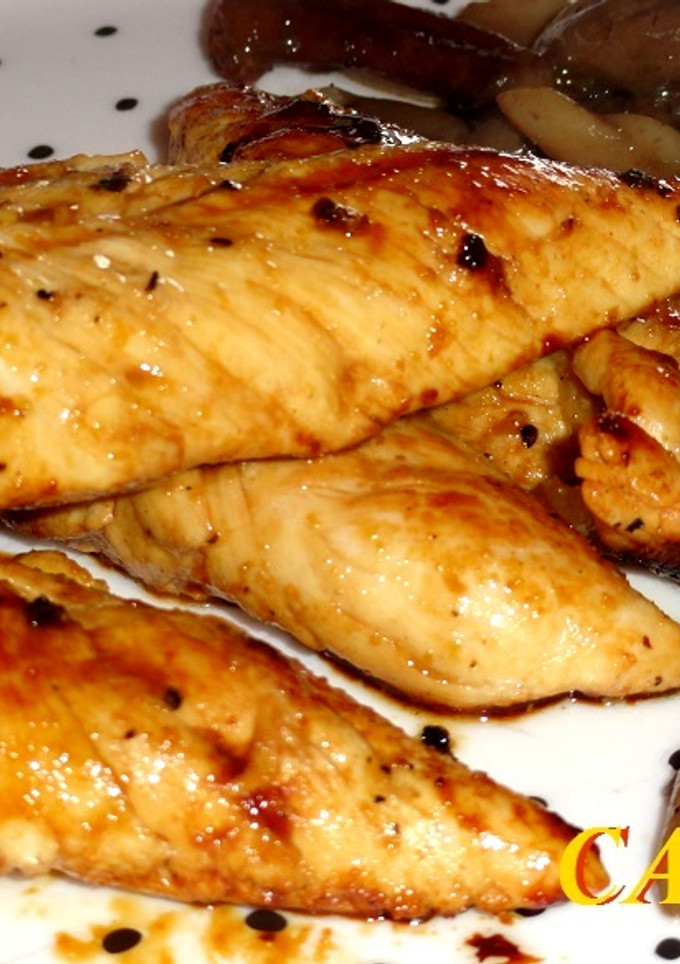 Una foto de Supremas de pollo con mostaza y soja
