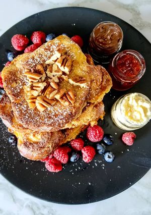 A picture of Brioche French Toast.