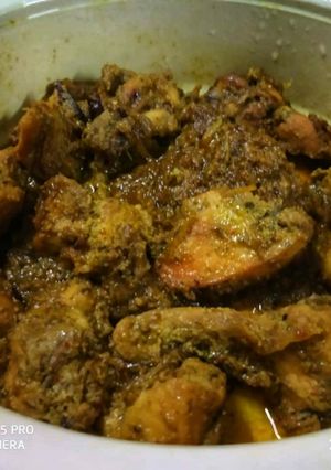 A picture of Chicken handi kebab.