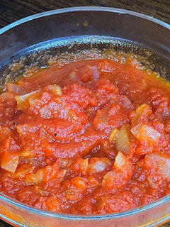 Una foto de Salsa de tomate casera con estuche Lékué al microondas