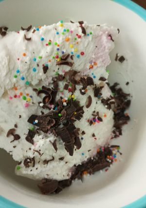 A picture of Strawberry vanilla ice cream.