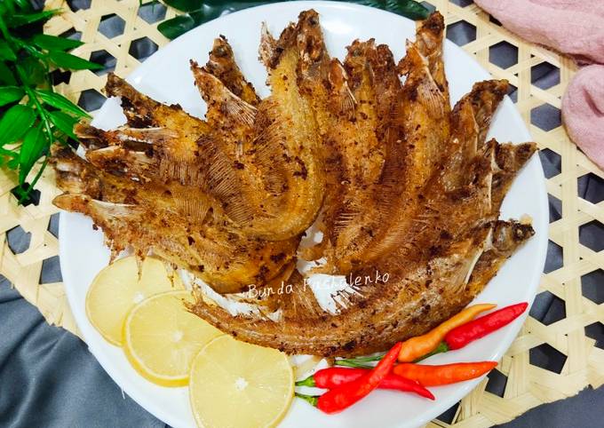 Recipe: Perfect Ikan Lais Goreng Garing