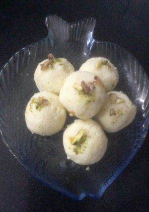 मलाई लड्डू (Malai - laddoo recipe in hindi) रेसिपी मुख्य फोटो