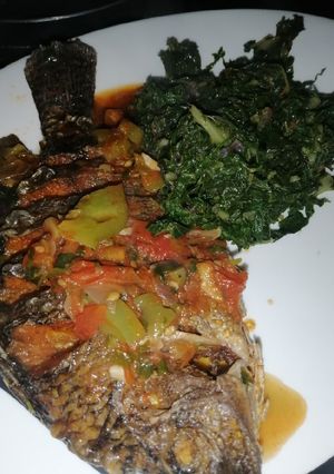 A picture of Tilapia wet fry with lime juice.