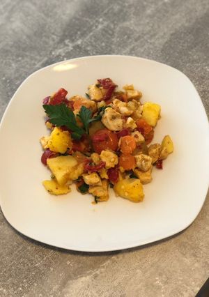 Fokhagymás csirke zöldségekkel recept fotója