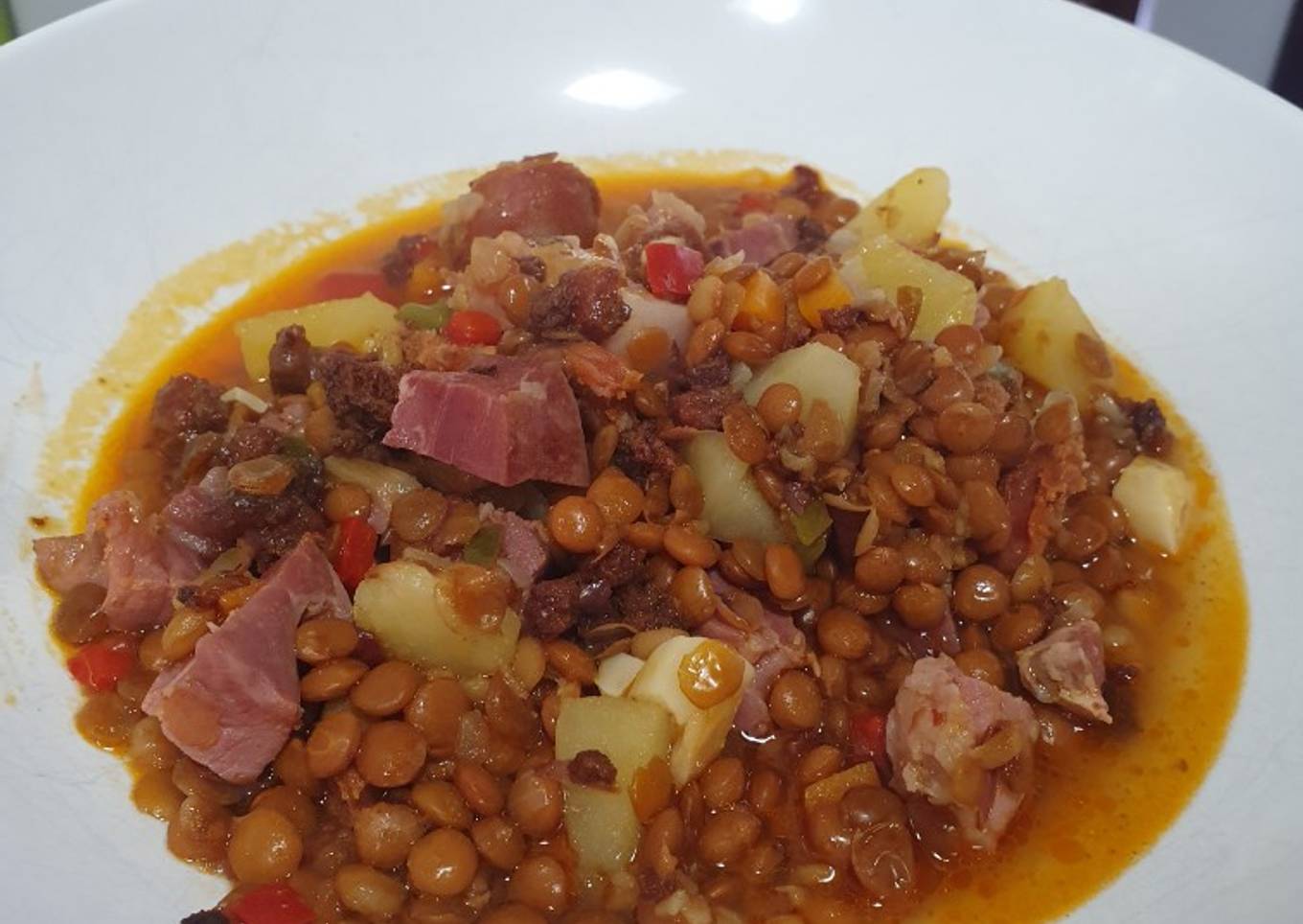 Lentejas con compango asturiano