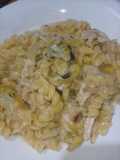 Pasta con salsa de queso, puerro y proteína de avena