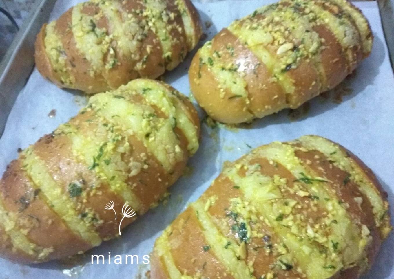 Korean Cheese Garlic Bread