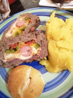 Una foto de Pan de carne relleno