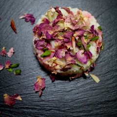 Aloo Aur Gulab Ka Halwa A picture of Aloo Aur Gulab Ka Halwa.