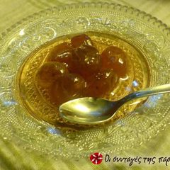 A picture of Grape spoon sweet in the oven.