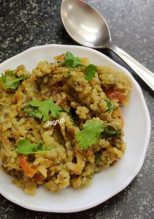 A picture of Spicy Masala Khichdi !!.