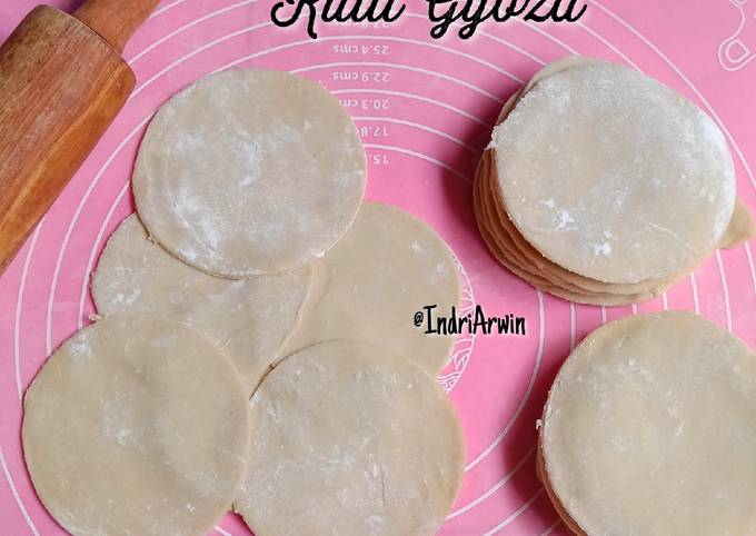 Resep Kulit Gyoza Dimsum Pangsit Kuotie Oleh Indri Arwin Cookpad