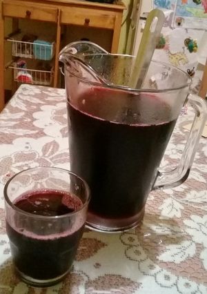 Una foto de Agua de Jamaica 🍷🌺