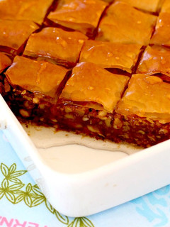 Una foto de Baklava de nueces y almendras