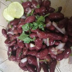 A picture of Red kidney beans chaat.
