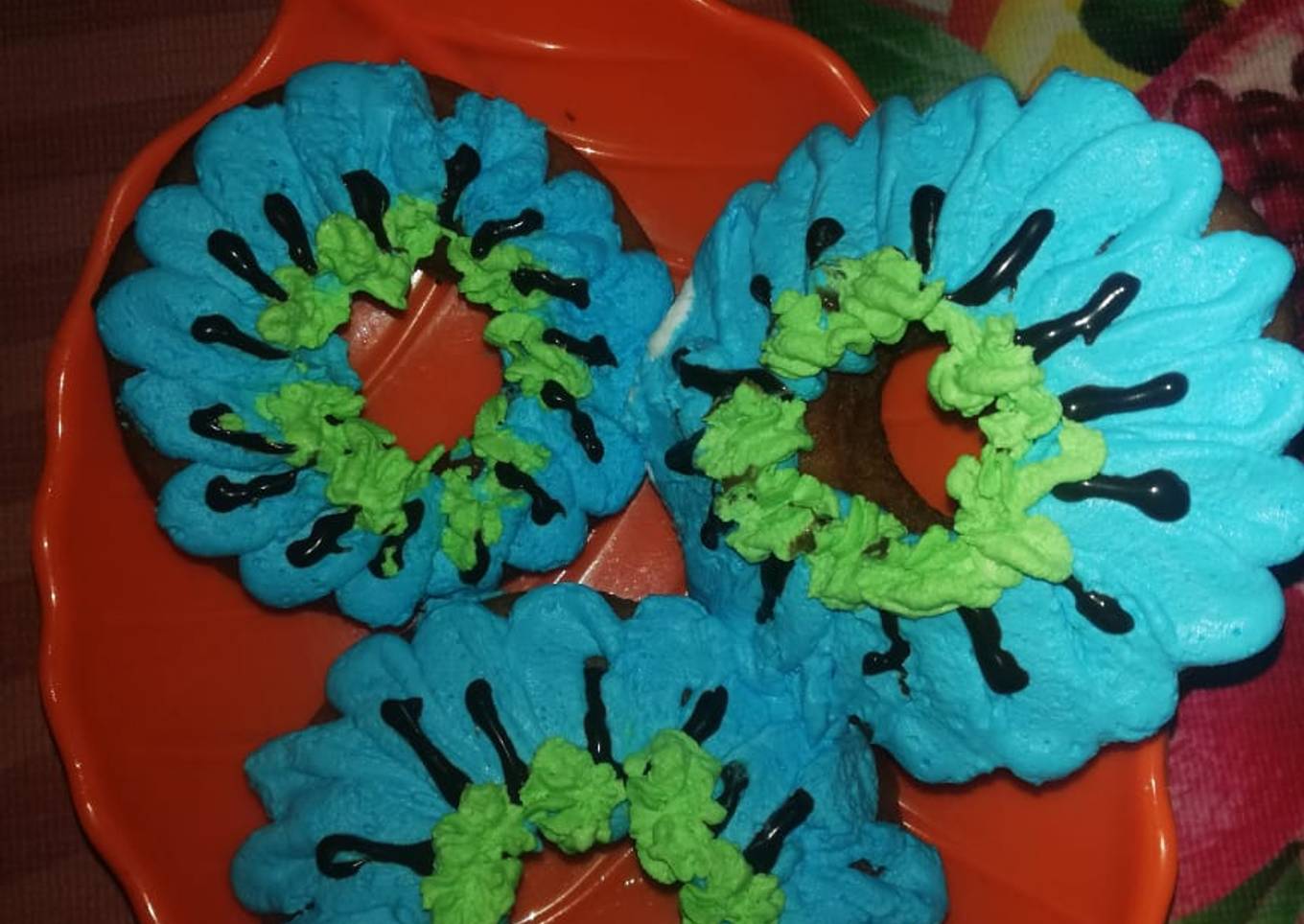 Flower doughnuts