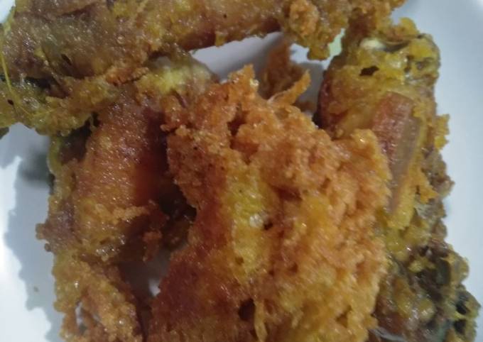 Ayam goreng kremes