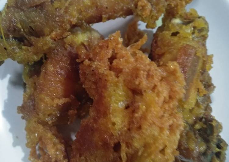 Ayam goreng kremes