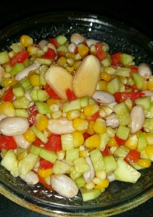 A picture of Ginger peanut salad.