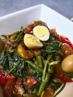 Foto resep Tumis Kangkung Telur Puyuh