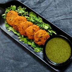 A picture of Chanadal Tikki.
