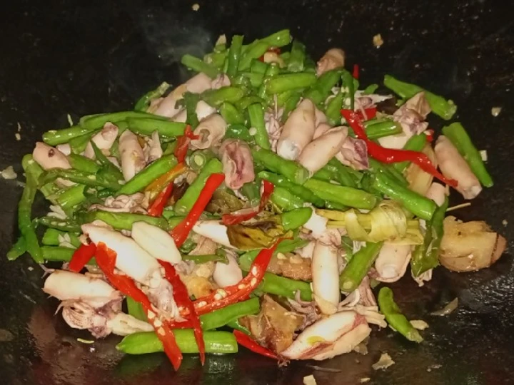 Langkah Gampang Membuat Resep 79. Tumis Cumi Buncis (Lauk Bekal Perjalanan) yang Menggugah Selera Anti Ribet, Bisa Manjain Lidah