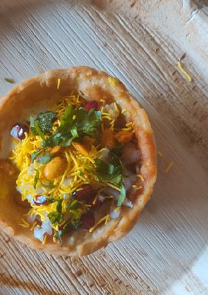 A picture of Katori chaat.